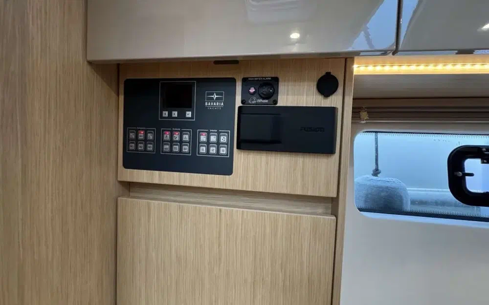 slider 18 Bavaria SR33 HT