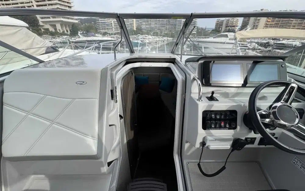 slider 12 Regal 26 Express