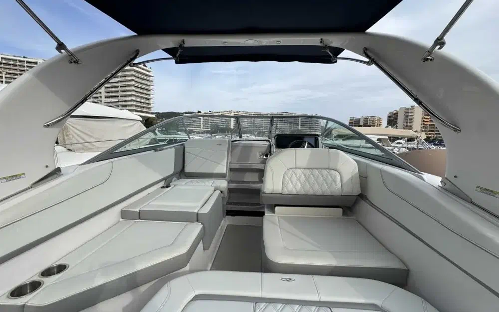 slider 5 Regal 26 Express