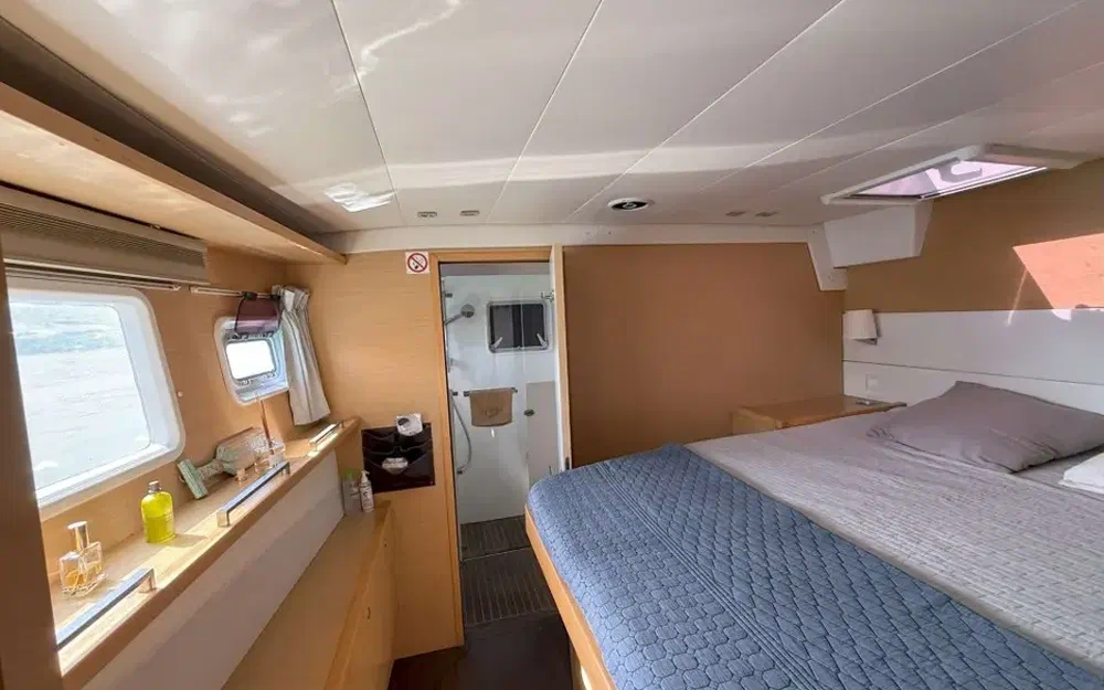 slider 18 Lagoon 560