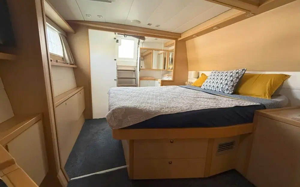 slider 23 Lagoon 560