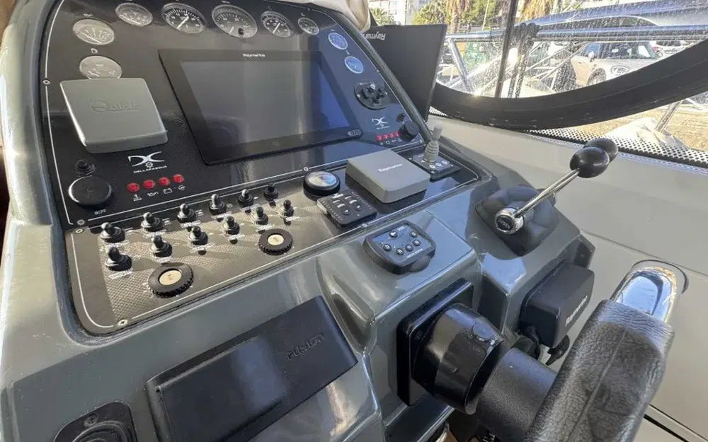 slider 5 Della Pasqua DC 13 Elite