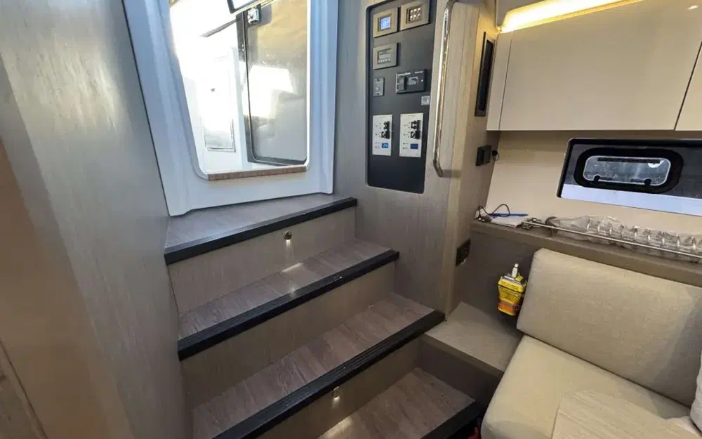 slider 12 Beneteau Gran Turismo 41