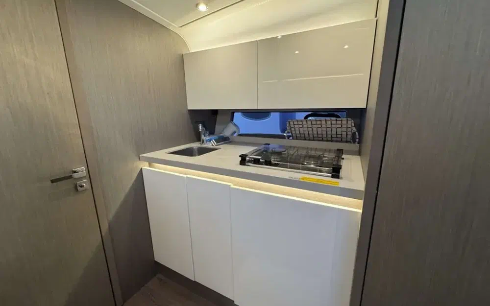 slider 15 Beneteau Gran Turismo 41