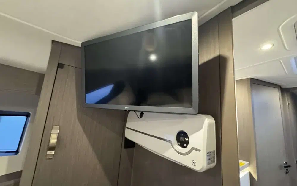 slider 20 Beneteau Gran Turismo 41