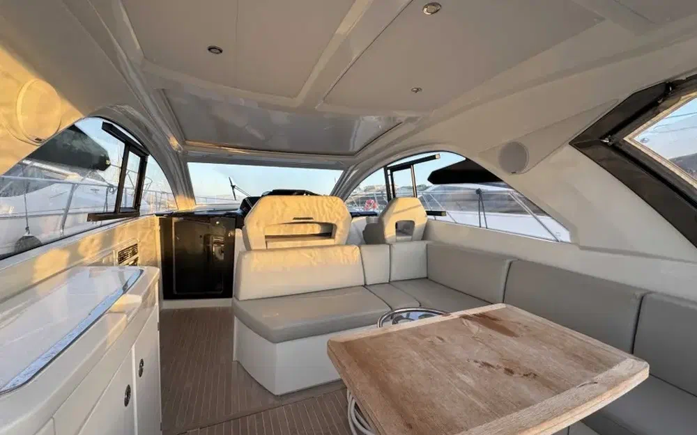 slider 6 Beneteau Gran Turismo 41