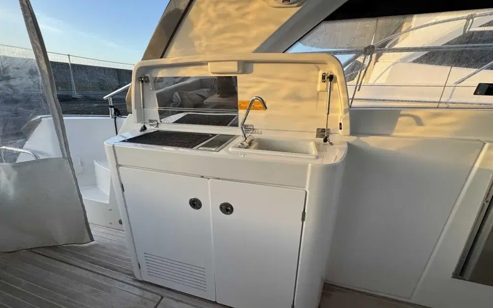 slider 8 Beneteau Gran Turismo 41