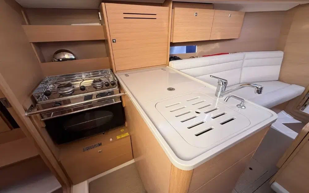 slider 9 Dufour 310 Grand Large