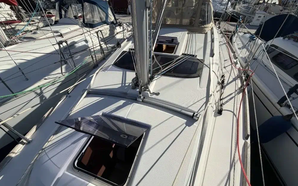 slider 4 Dufour 310 Grand Large