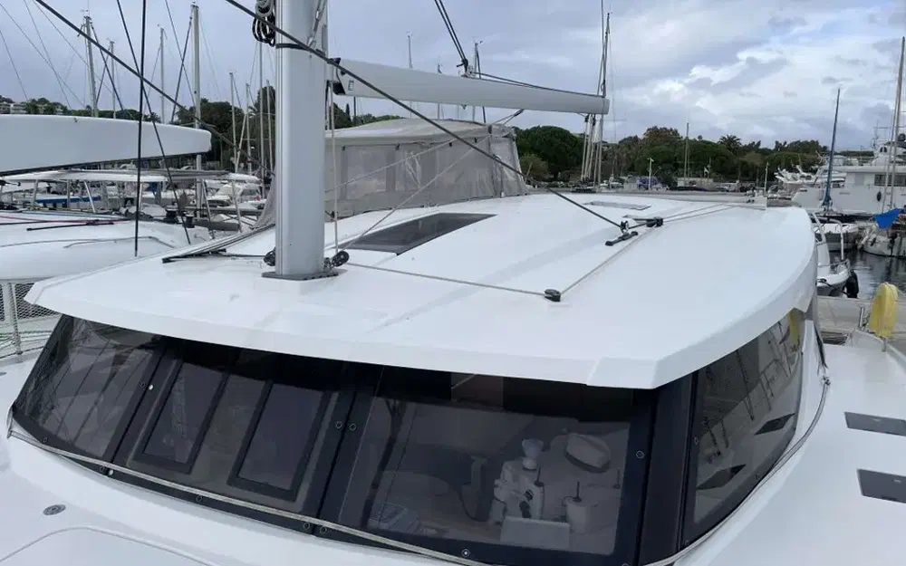 slider 9 Fountaine Pajot Lucia 40