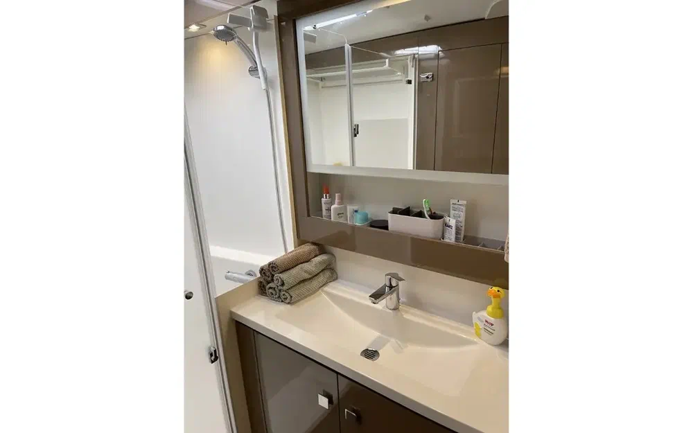 slider 19 Fountaine Pajot Lucia 40