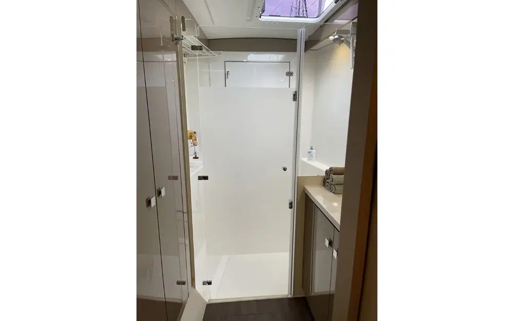 slider 20 Fountaine Pajot Lucia 40