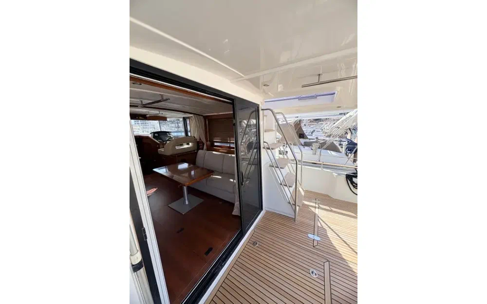 slider 5 Beneteau Swift Trawler 44