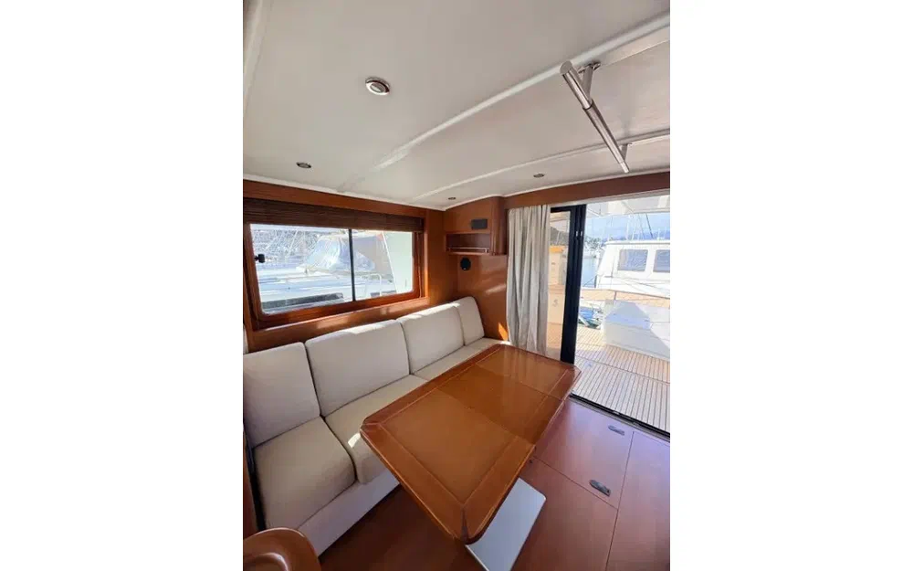 slider 8 Beneteau Swift Trawler 44