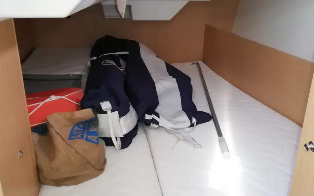 slider 12 Beneteau Oceanis 38.1