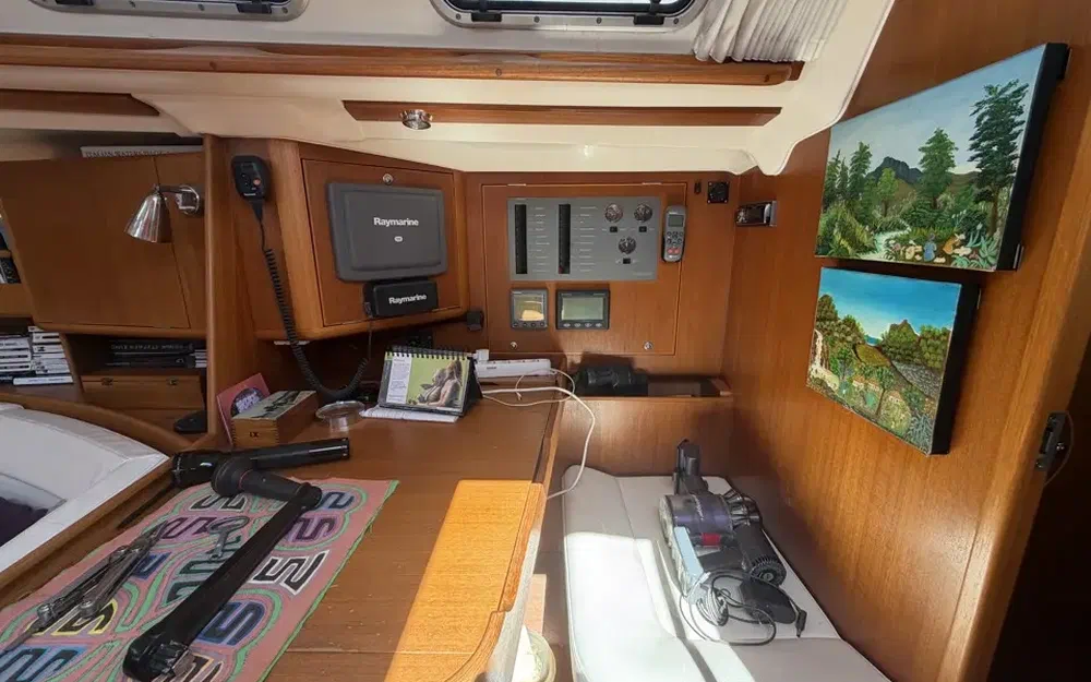 slider 16 X-Yachts X-43