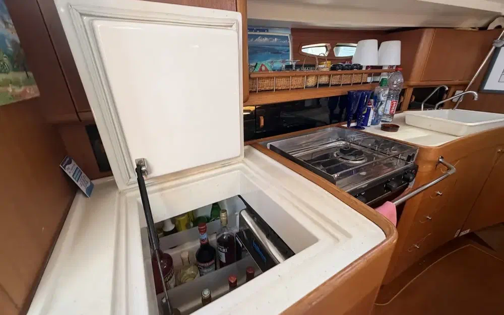 slider 18 X-Yachts X-43