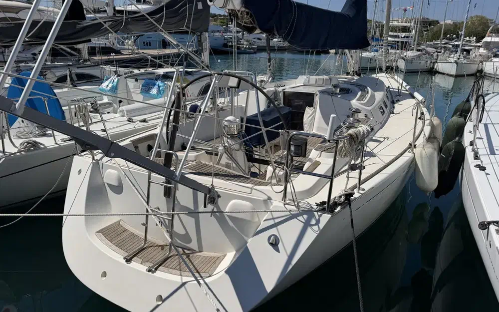 slider 1 X-Yachts X-43