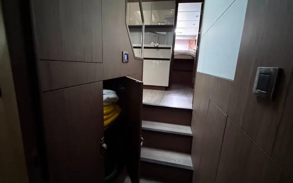 slider 21 Beneteau GRAN TURISMO 50 FLY