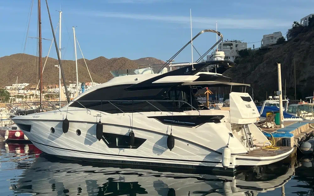 slider 0 Beneteau GRAN TURISMO 50 FLY