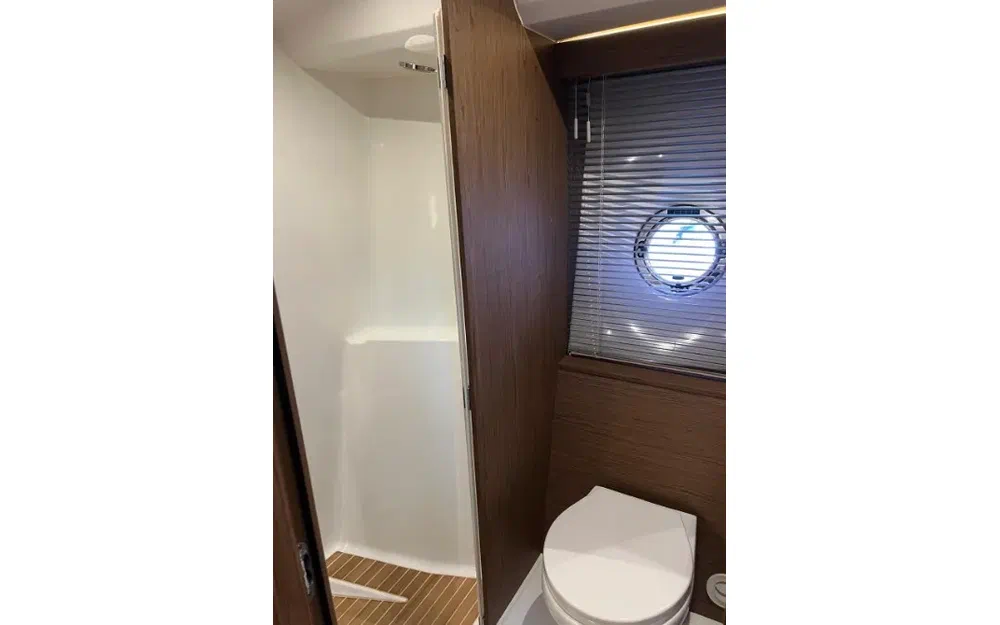 slider 30 Beneteau GRAN TURISMO 50 FLY