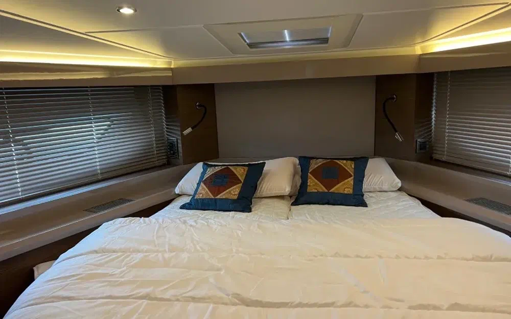 slider 32 Beneteau GRAN TURISMO 50 FLY