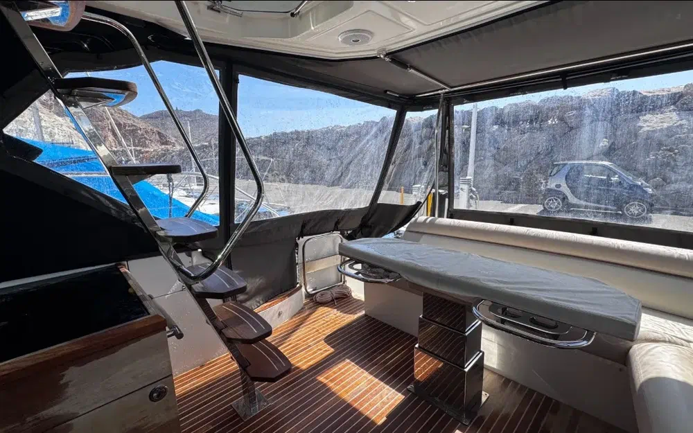 slider 6 Beneteau GRAN TURISMO 50 FLY