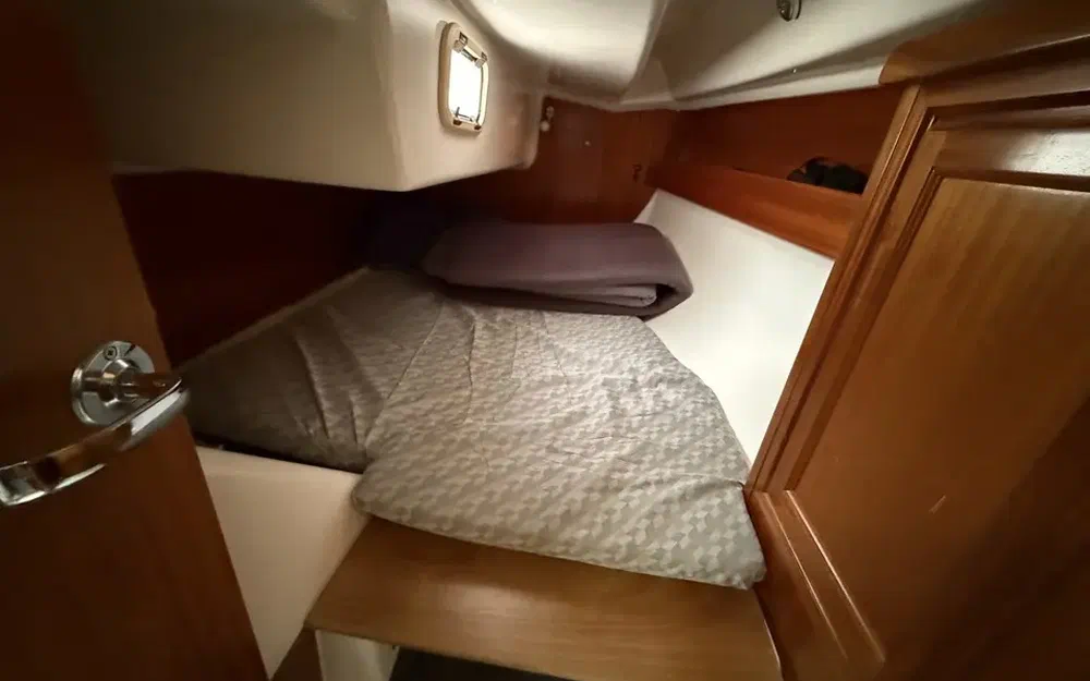 slider 12 Dufour 30 Classic