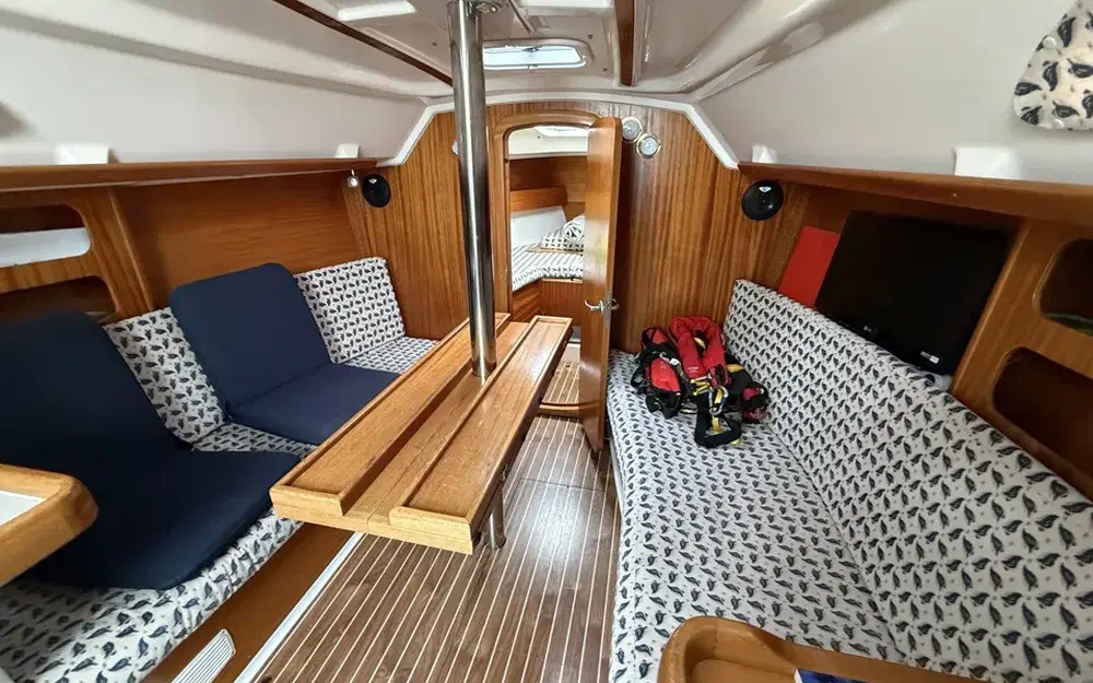 slider 18 Dufour 30 Classic