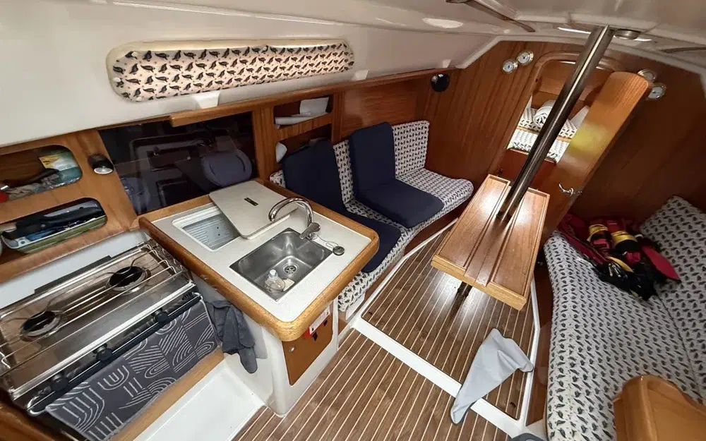 slider 3 Dufour 30 Classic