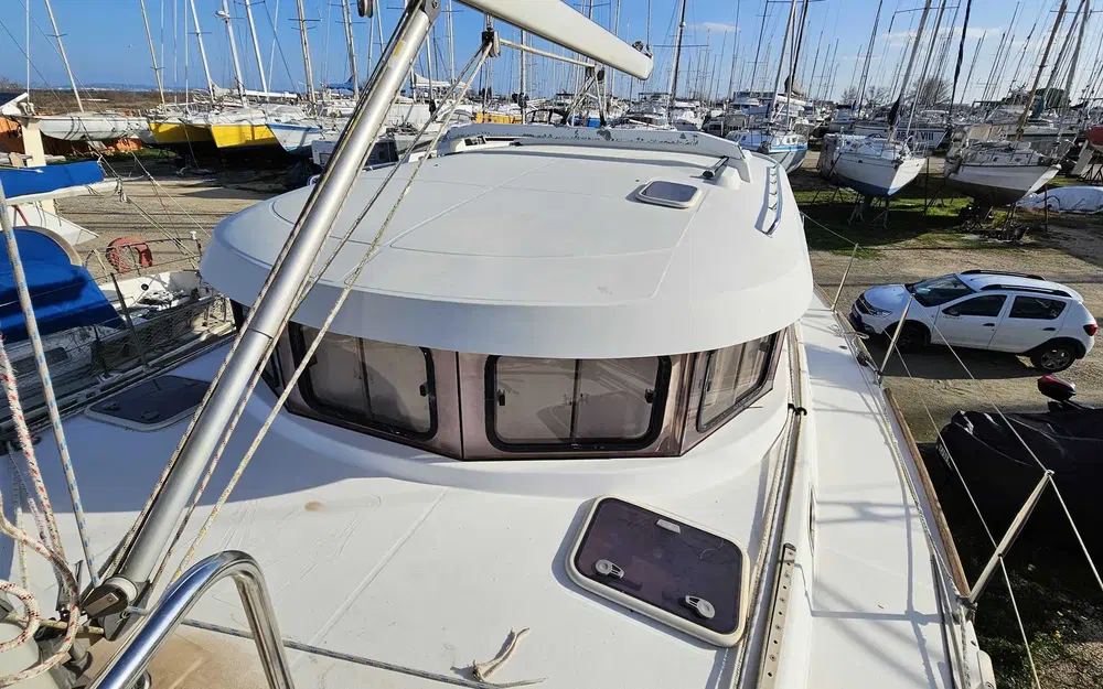 slider 3 Dufour Atoll 43