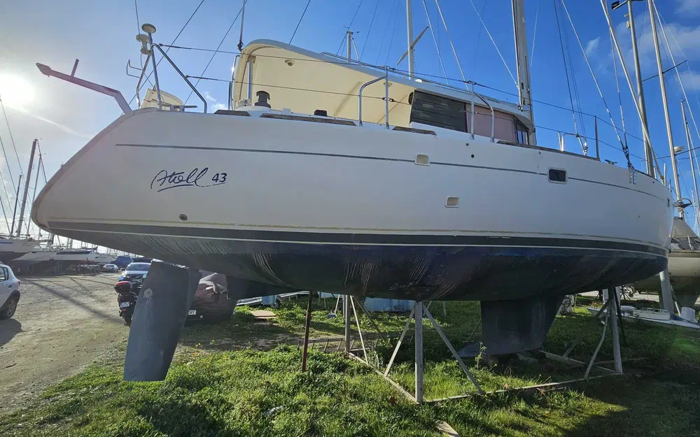 slider 5 Dufour Atoll 43