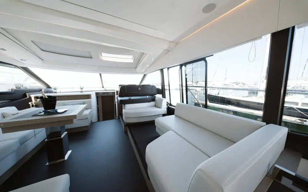 slider 18 Prestige Yachts Prestige 590 S