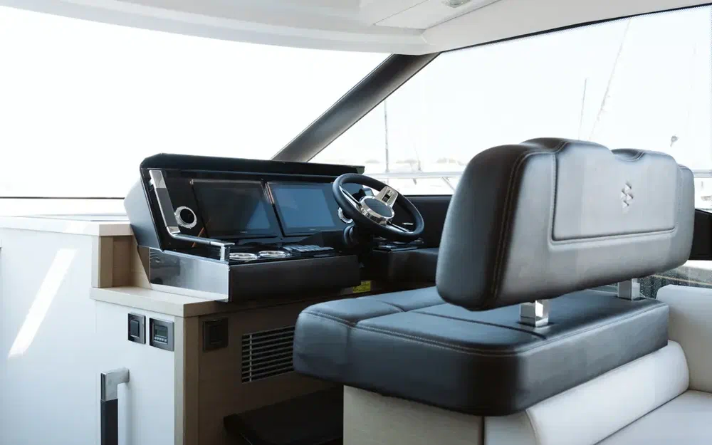 slider 23 Prestige Yachts Prestige 590 S