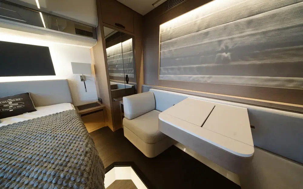 slider 33 Prestige Yachts Prestige 590 S