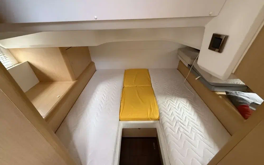 slider 14 Beneteau Gran Turismo 38