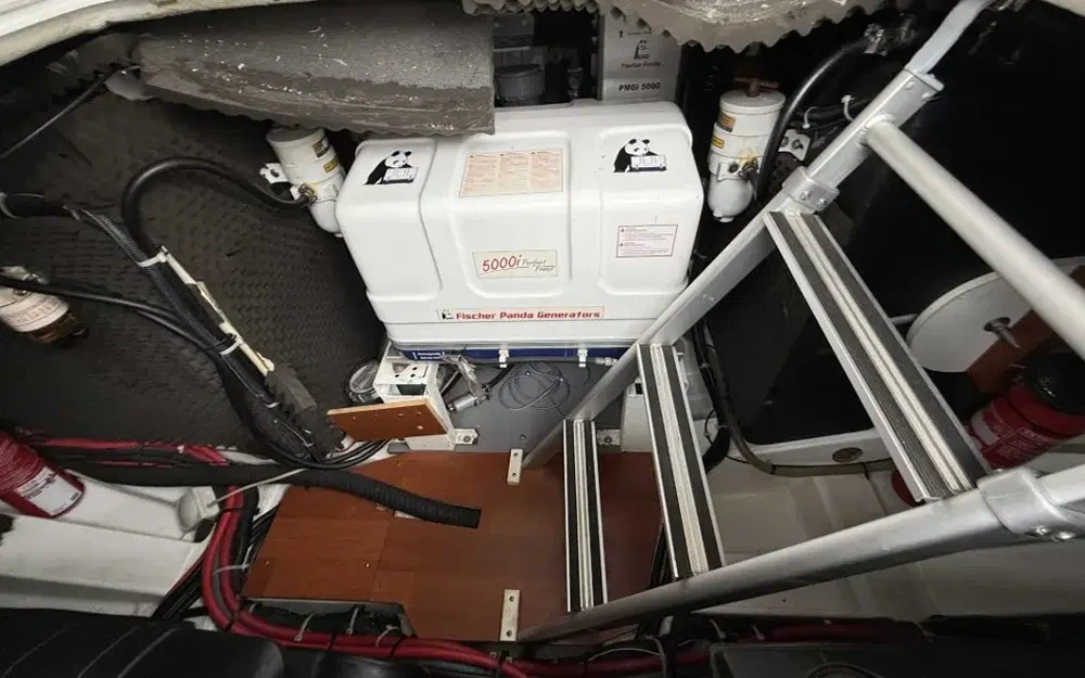 slider 17 Beneteau Gran Turismo 38