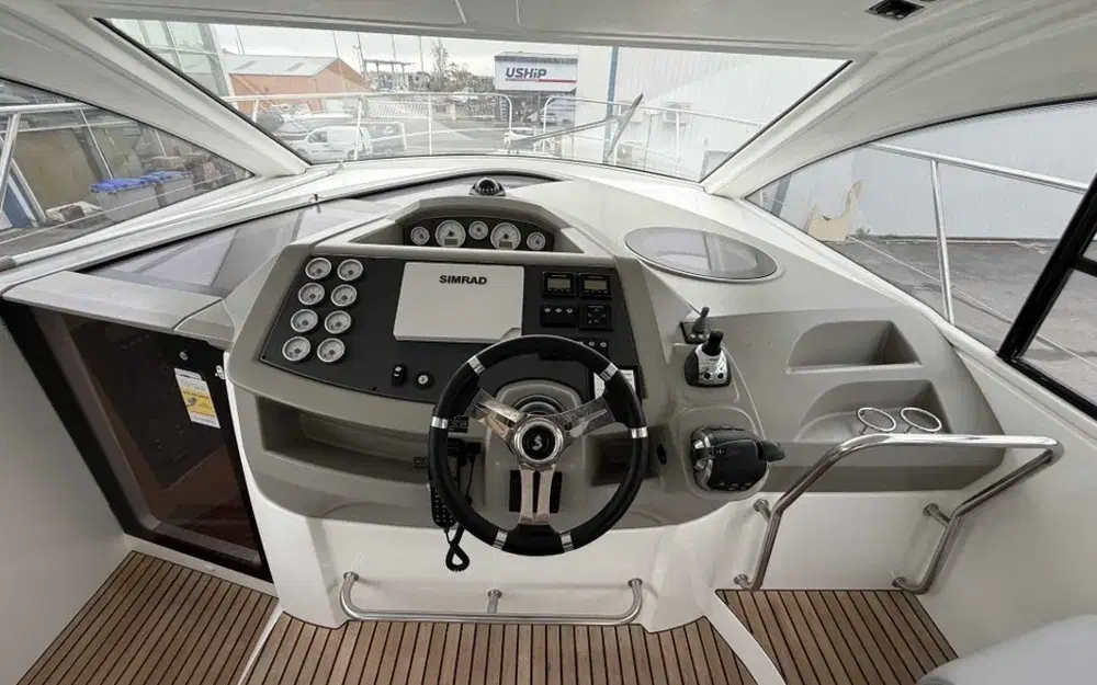 slider 7 Beneteau Gran Turismo 38