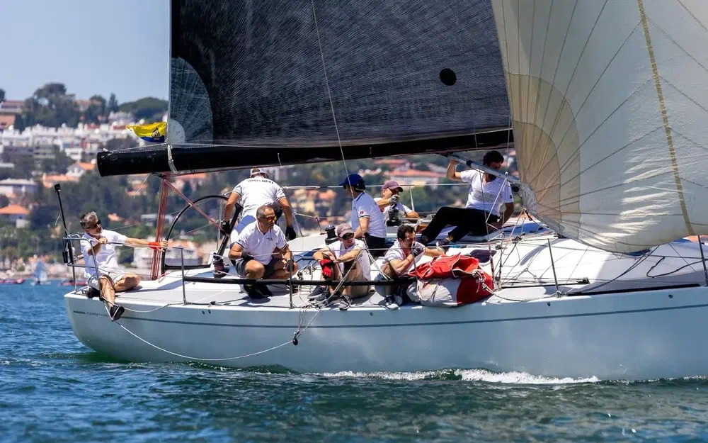 slider 7 Comar Yachts COMET 41S MOD - WHO S NEXT