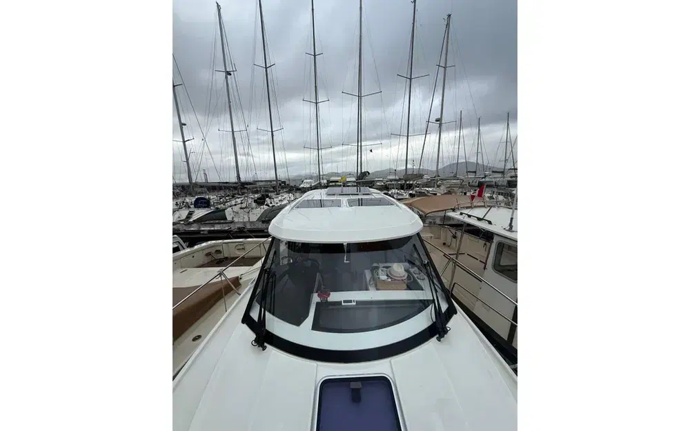 slider 0 Jeanneau Merry Fisher 895