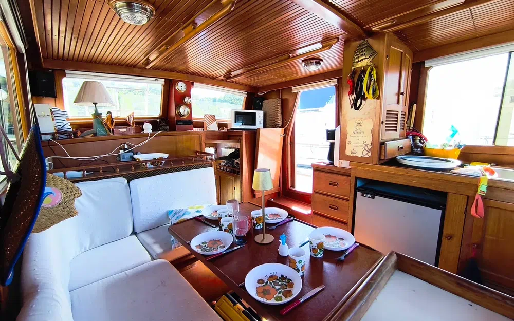 slider 21 Chung HWA Trawler 34