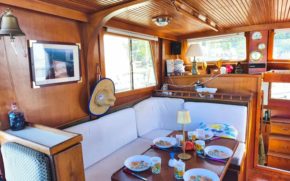 slider 23 Chung HWA Trawler 34