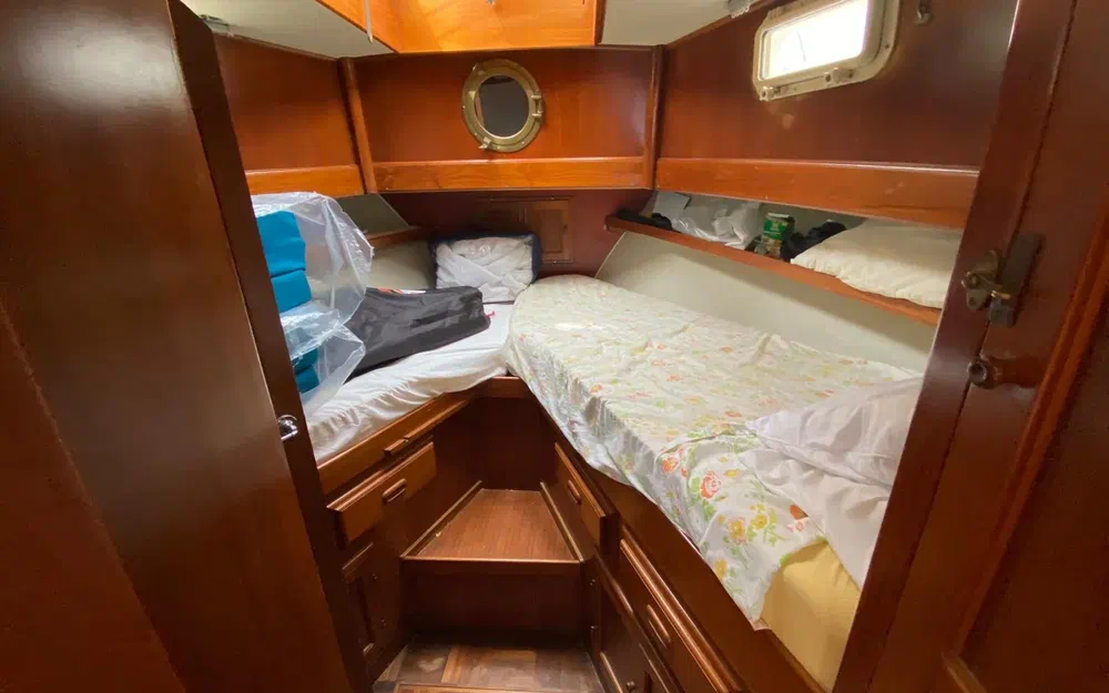 slider 35 Chung HWA Trawler 34