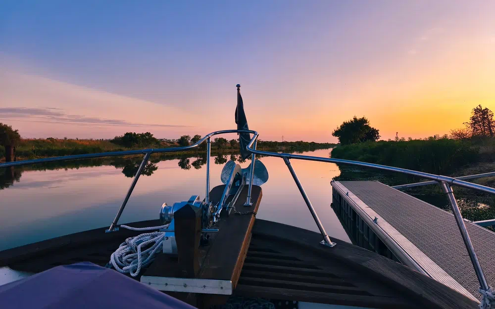 slider 8 Chung HWA Trawler 34