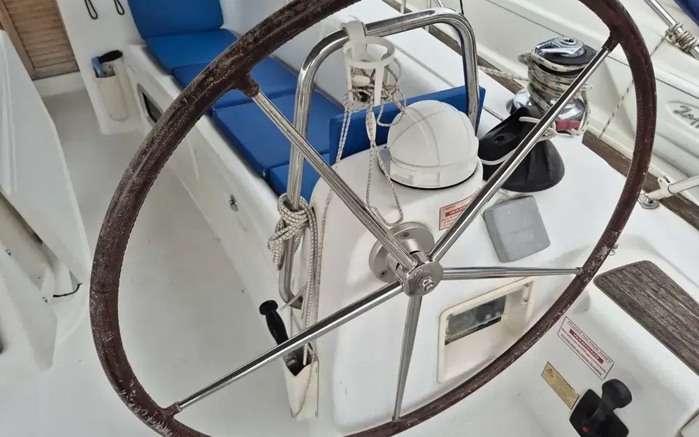 slider 15 Beneteau Oceanis 40