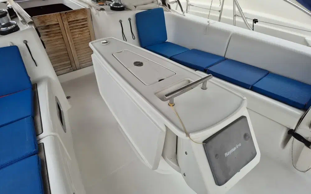 slider 17 Beneteau Oceanis 40