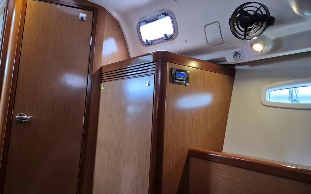 slider 22 Beneteau Oceanis 40