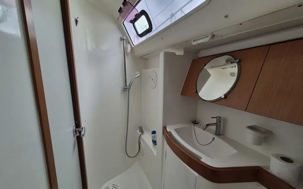 slider 23 Beneteau Oceanis 40