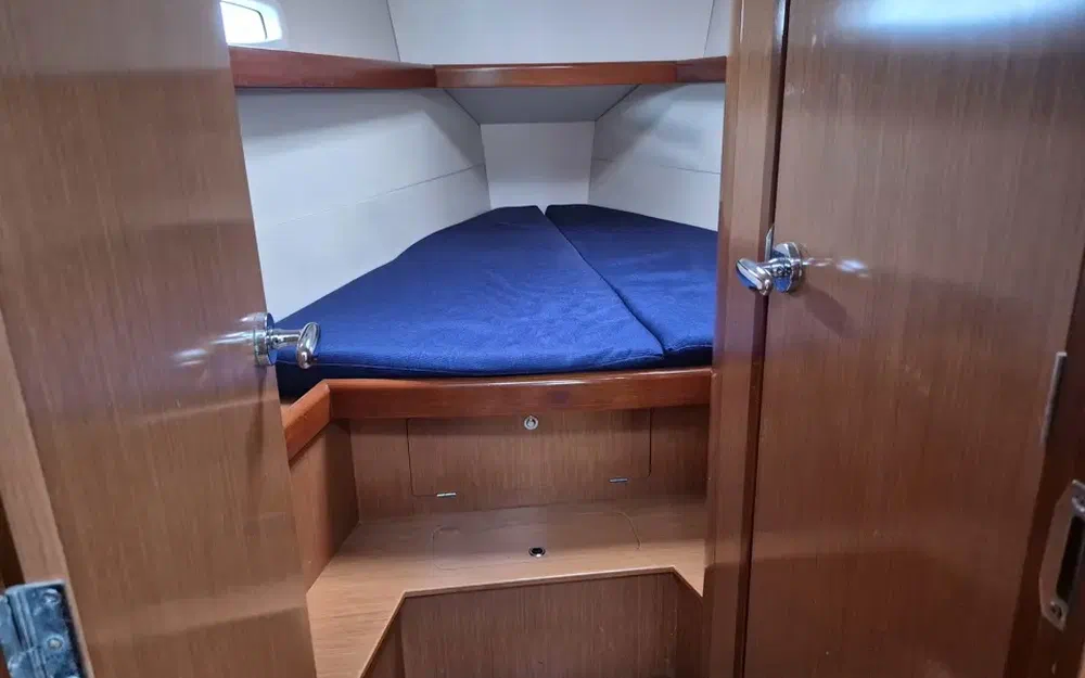 slider 28 Beneteau Oceanis 40