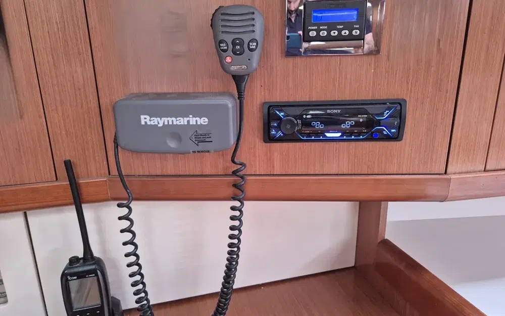 slider 32 Beneteau Oceanis 40